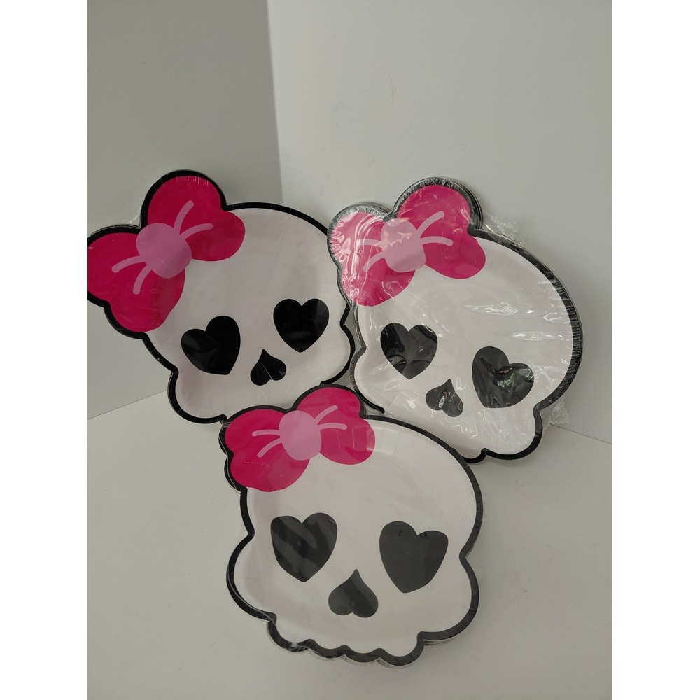 SET of 3 Halloween Skeleton Paper Party Plates 6.7 in X 7.2 in‎ 36 PC TOTAL NEW